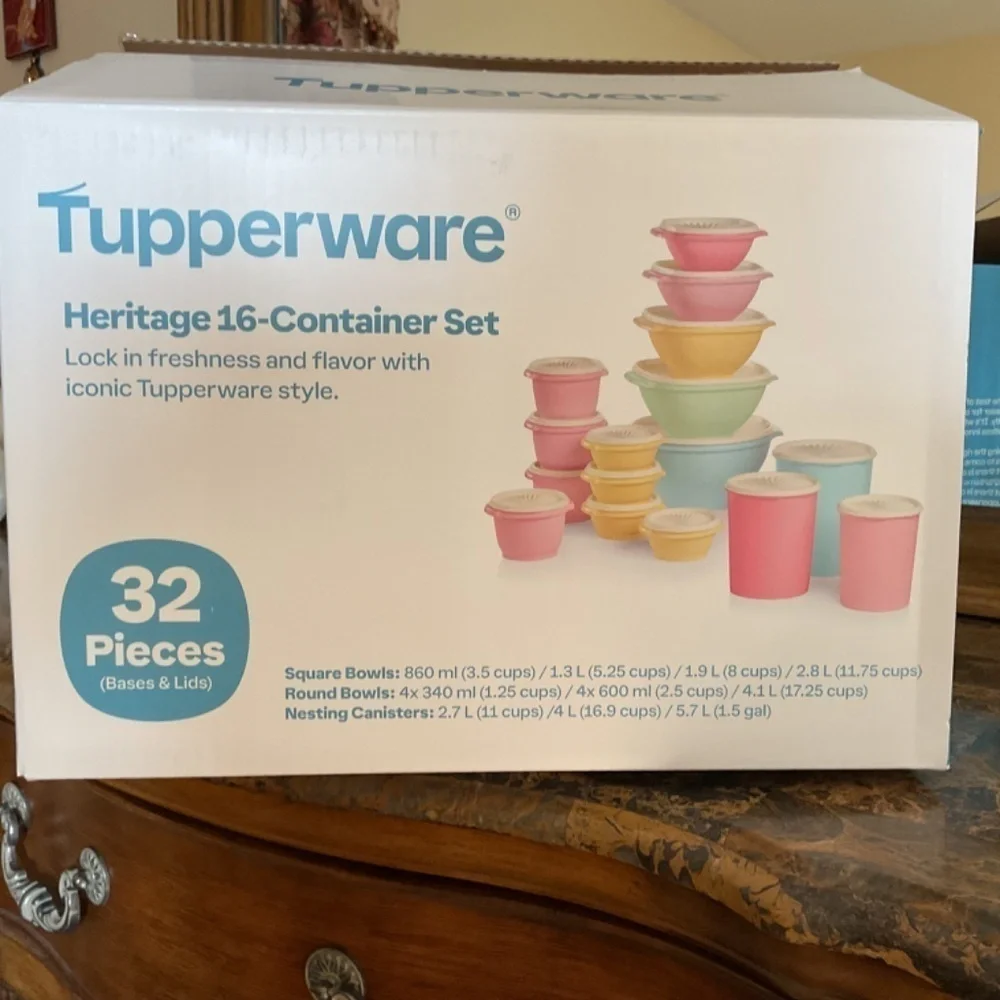 New with box Tupperware Heritage Collection 32 Piece Food Storage Container Set